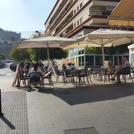Atico Studio+terraza+wifi Ilimitado+satelite Διαμέρισμα *